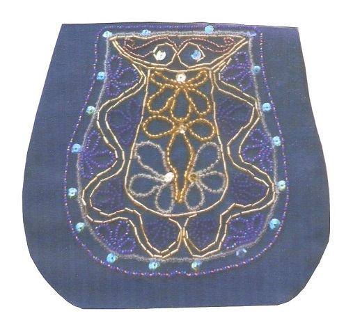 Pest-megyei tarsolylemez mintájú gyöngyös táskám